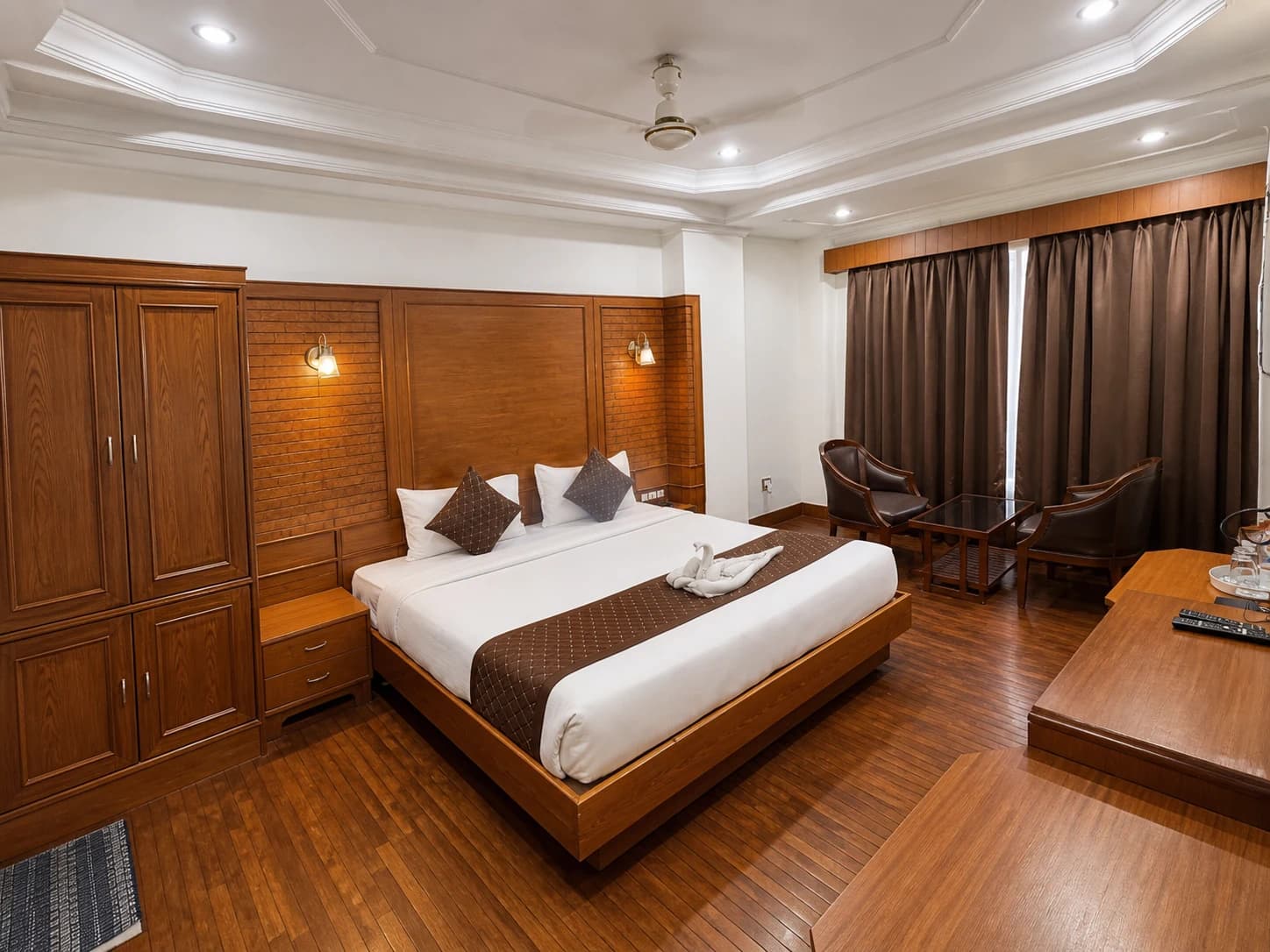 Presidential Suite King Bedroom